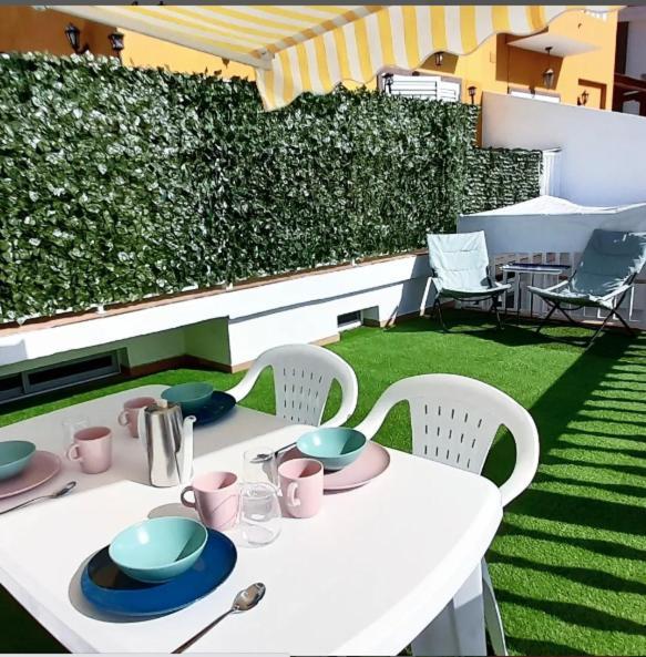 Comfy 2 Bedroom In With Wifi And Free Parking Апартаменты Arguineguin